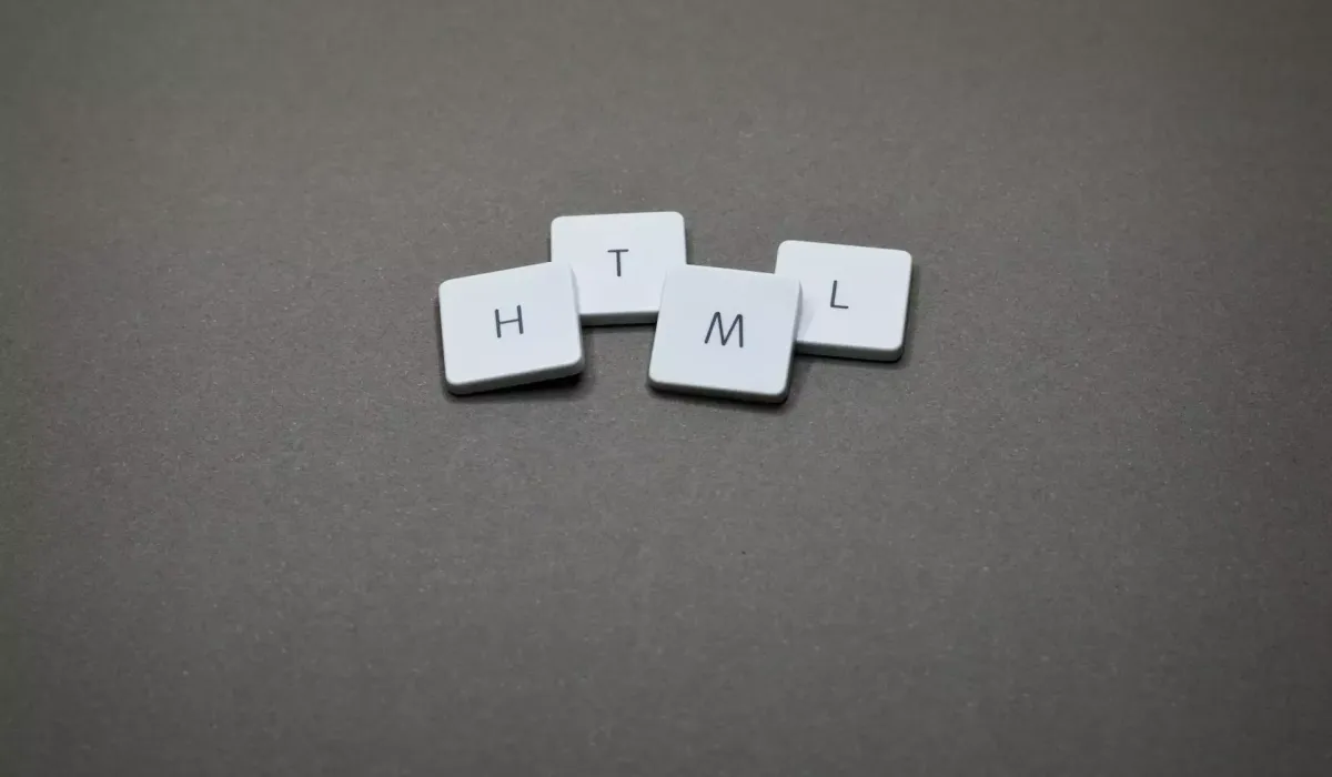 Что такое HTML, зачем он нужен, стоит ли и как его изучать
