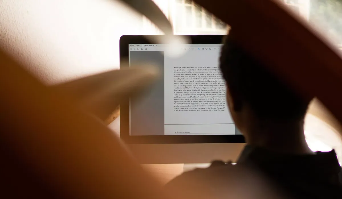 Редактор: что это за профессия, что делает специалист, уровень востребованности и зарплат