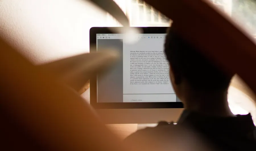 Редактор: что это за профессия, что делает специалист, уровень востребованности и зарплат