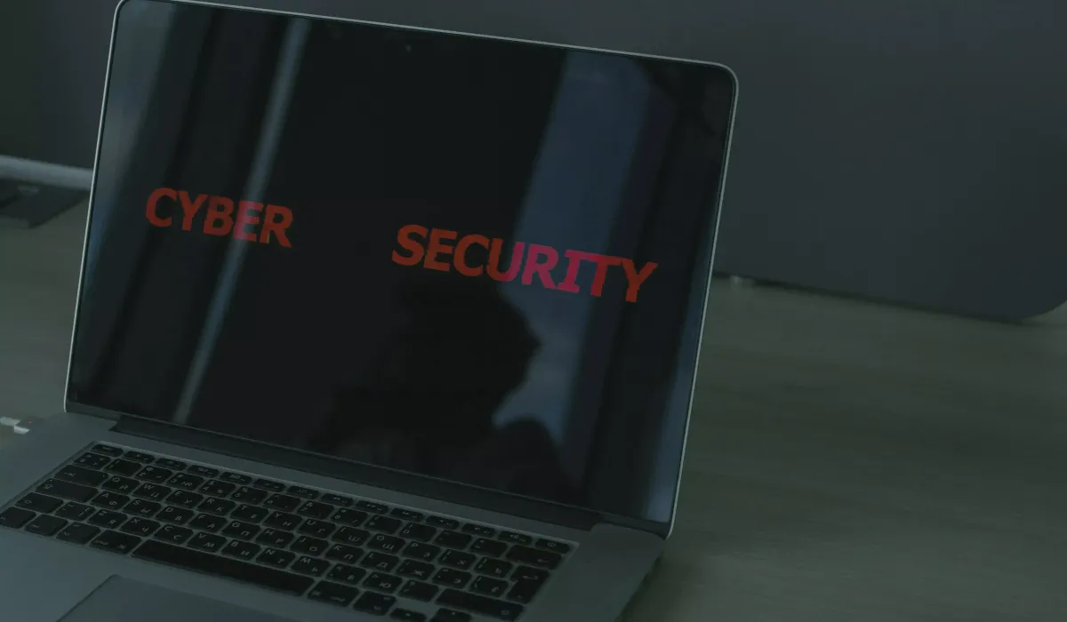 Кто такой специалист по кибербезопасности и как им стать