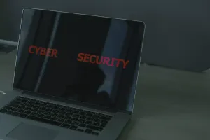 Кто такой специалист по кибербезопасности и как им стать